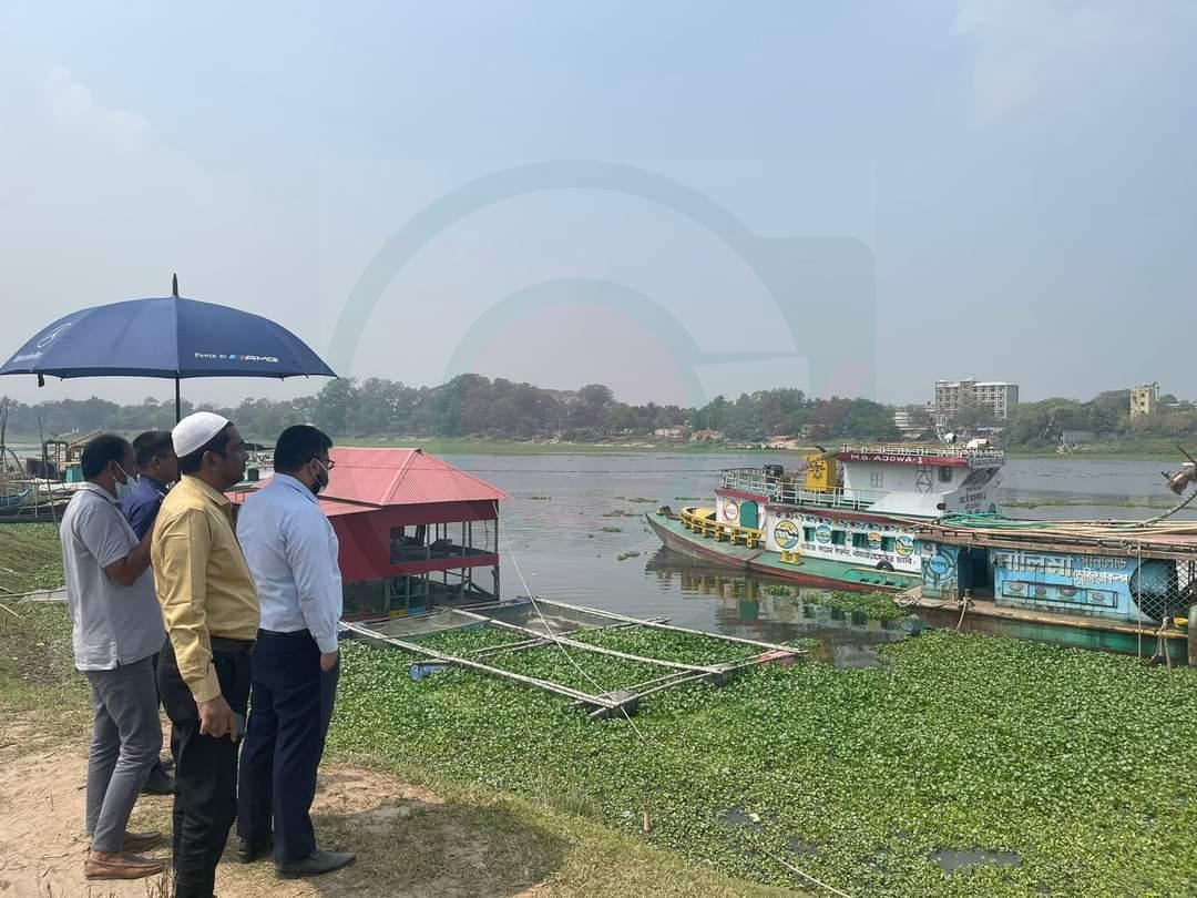 নরসিংদীর পলাশে অবৈধ বালু উত্তোলন করায় মোবাইল কোর্টে জরিমানা