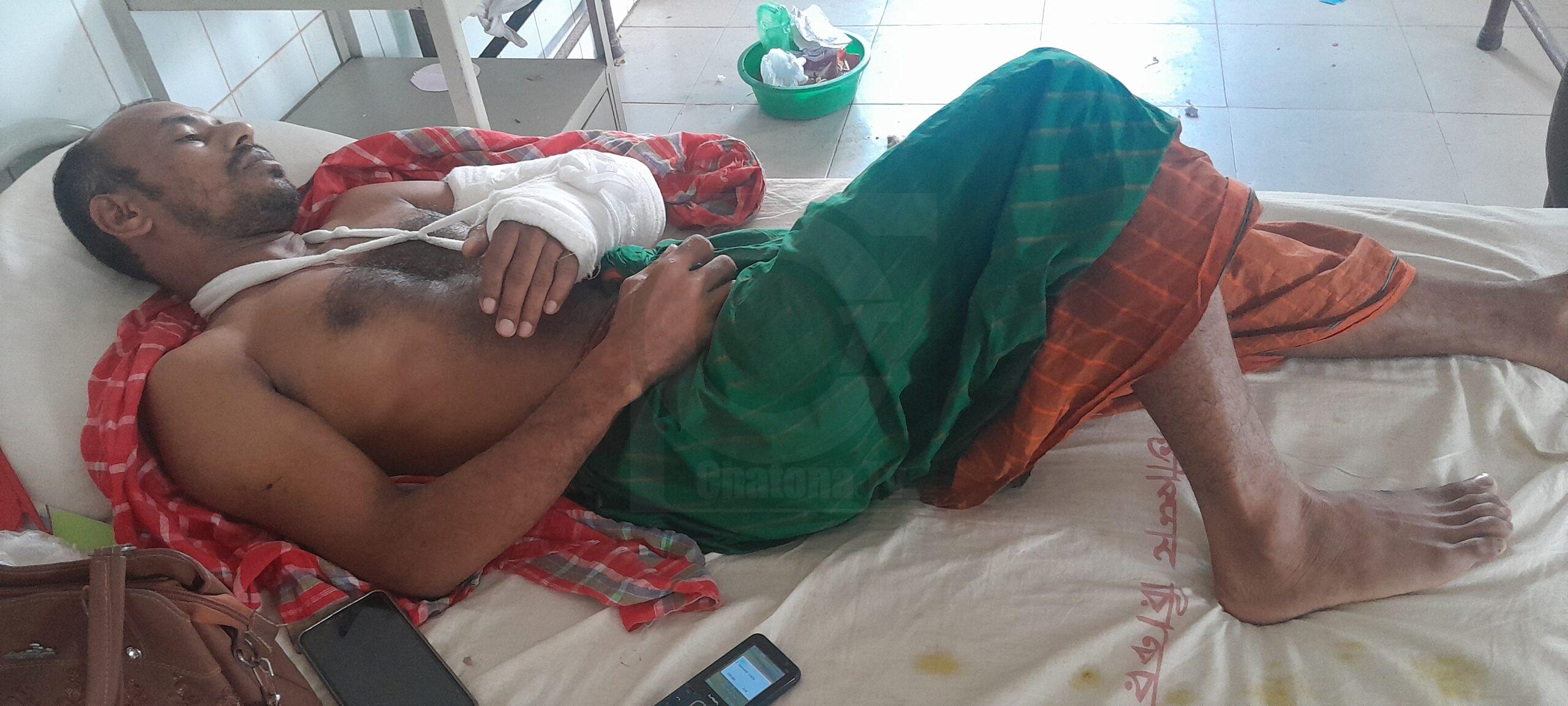 মনোহরদীতে বাজারের আধিপত্য বিস্তারে সংঘর্ষ : আহত ৩