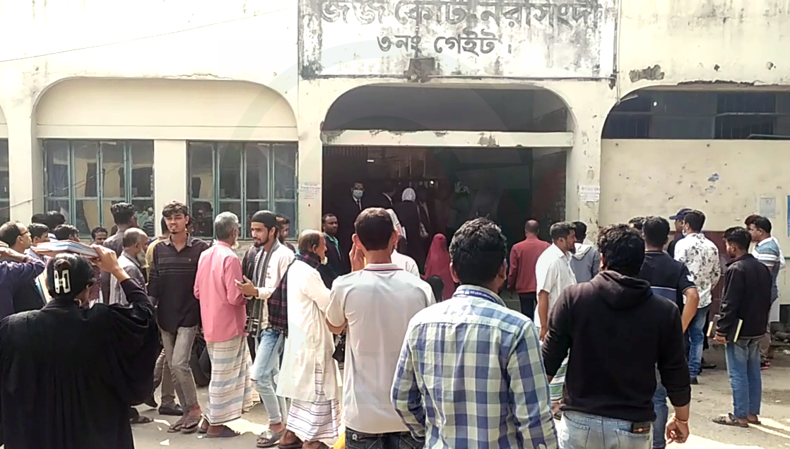 সাত দিনের রিমান্ডে ১০ ছাত্রলীগ নেতা, নরসিংদীতে বঙ্গবন্ধুর ম্যুরাল ভাংচুর