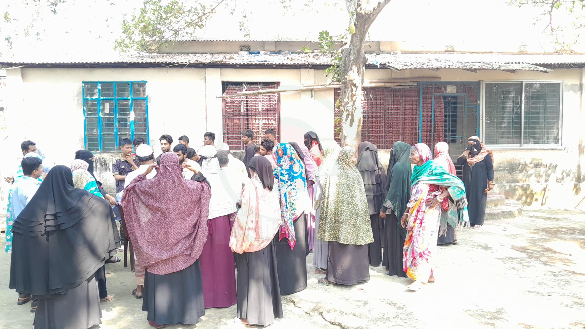 প্রতারণার নতুন কৌশল কোটি টাকা হাতিয়ে লাপাত্তা স্বামী-স্ত্রী