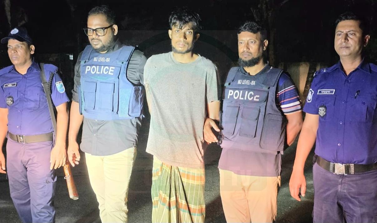 রাইড শেয়ারের নারী যাত্রীকে ধর্ষণ : মোটরসাইকেল চালক গ্রেফতার